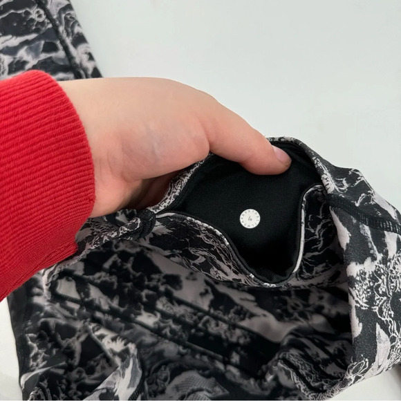 Lululemon Black and White Print High Waisted Leggings - Picture 2 of 3